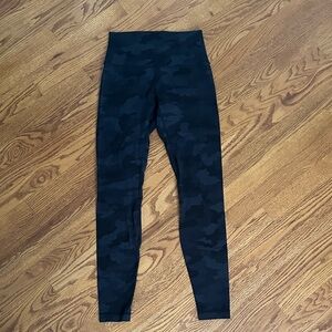 Lululemon Align high rise 28” Black Camouflage Leggings